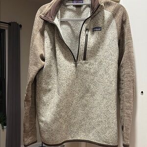 Patagonia Men's Brown and Cream Sweater